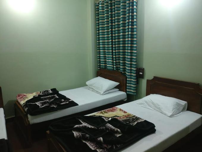 Al Rehman Hotel Lahore Bagian luar foto